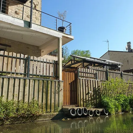 La Chaume Du Marais Poitevin Avec Barque Venice With Boat * Sansais