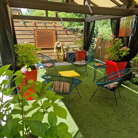 La Chaume Du Marais Poitevin Avec Barque Venice With Boat